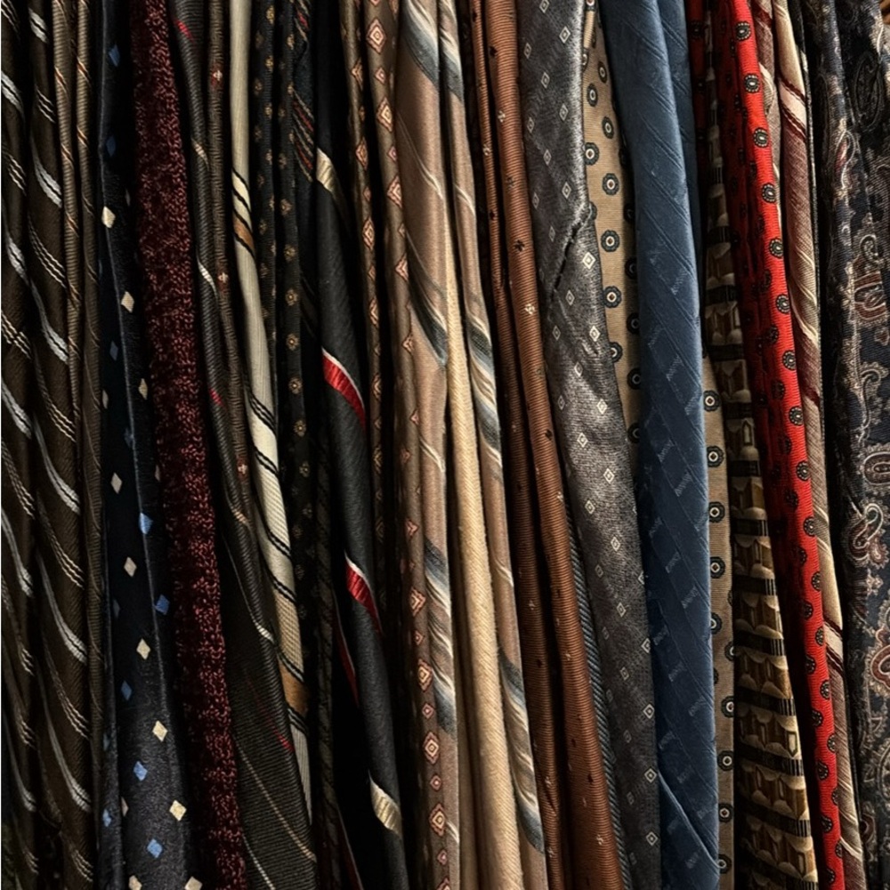 Elegant Men's Tie Collection